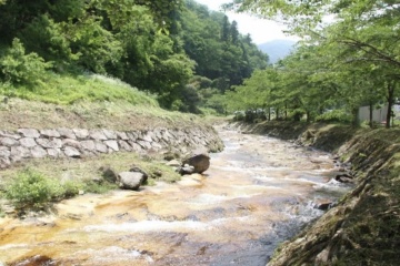のんびり里山さんぽ or 川遊び