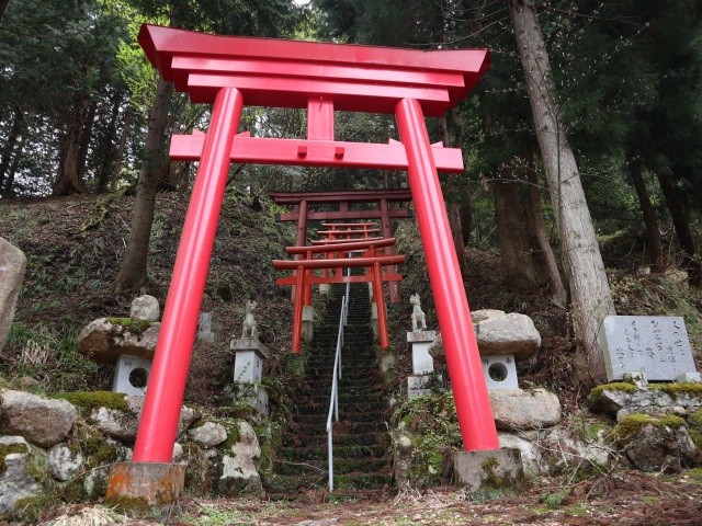 瀞川稲荷神社